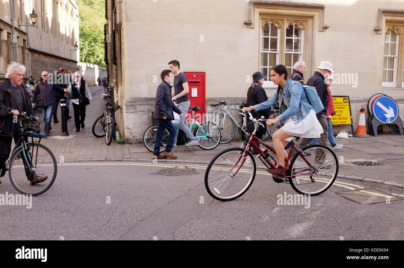 Oxford Oxfordshire Regno Unito - escursioni in bicicletta nel centro di Oxford Foto Stock