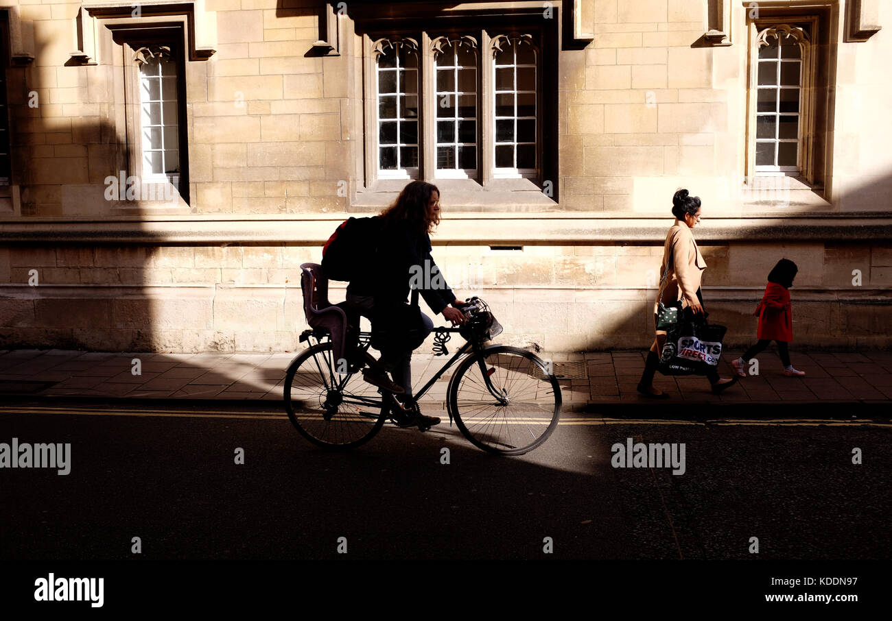 Oxford Oxfordshire Regno Unito - escursioni in bicicletta nel centro di Oxford Foto Stock