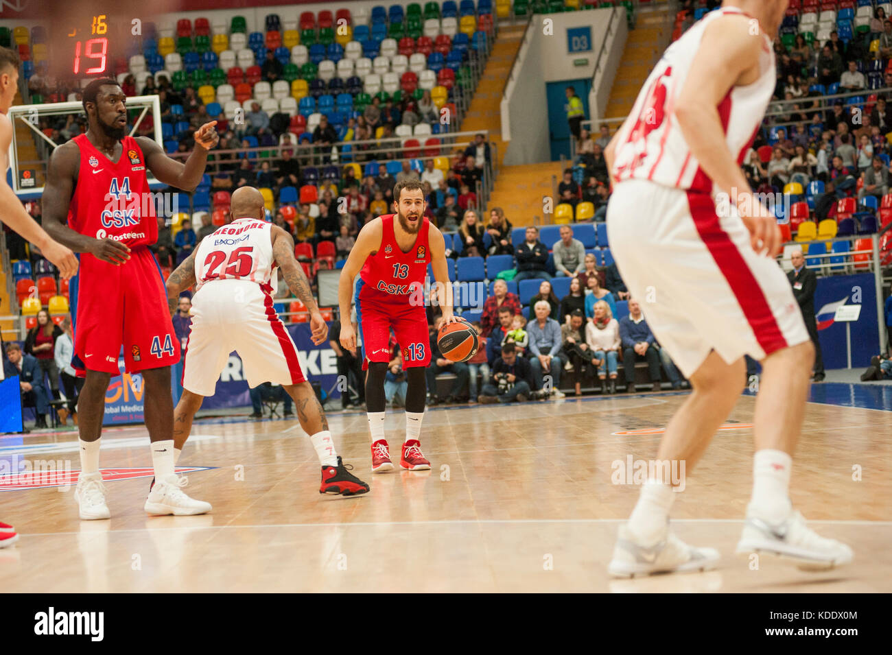 Mosca, Russia. 12 ottobre 2017. CSKA Moscow-EA7Milan, Basketball Euroleague, Thirst round, Megasport Arena, Mosca, Russia credito: Konstantin Zismanov/Alamy Live News Foto Stock