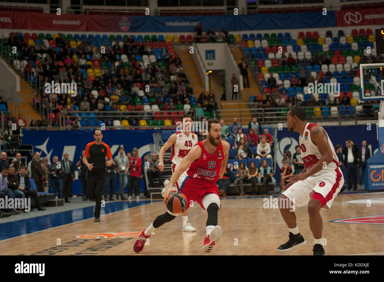 Mosca, Russia. 12 ottobre 2017. CSKA Moscow-EA7Milan, Basketball Euroleague, Thirst round, Megasport Arena, Mosca, Russia credito: Konstantin Zismanov/Alamy Live News Foto Stock