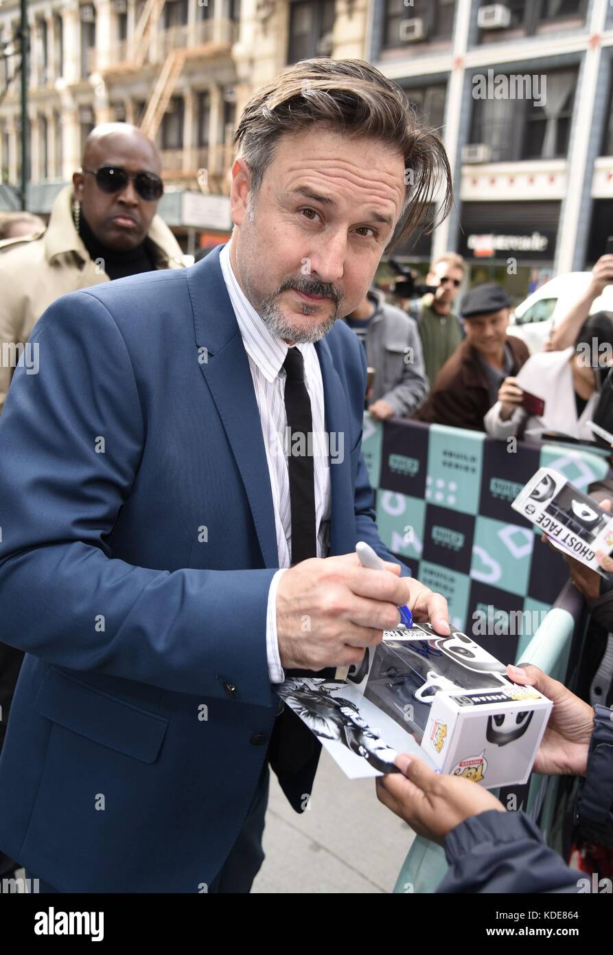 New york, ny, Stati Uniti d'America. Xiii oct, 2017. David Arquette, visto ad aol build per promuovere il suo spettacolo sigmund e i mostri marini fuori e circa per celebrità candids - ven, new york, ny ottobre 13, 2017. Credito: derek storm/everett raccolta/alamy live news Foto Stock