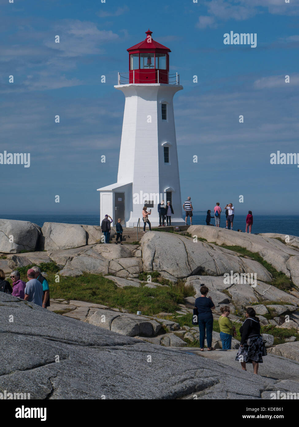 Tour visite di gruppo il faro, Peggy's Cove, St. Margaret's Bay, Nova Scotia, Canada. Foto Stock