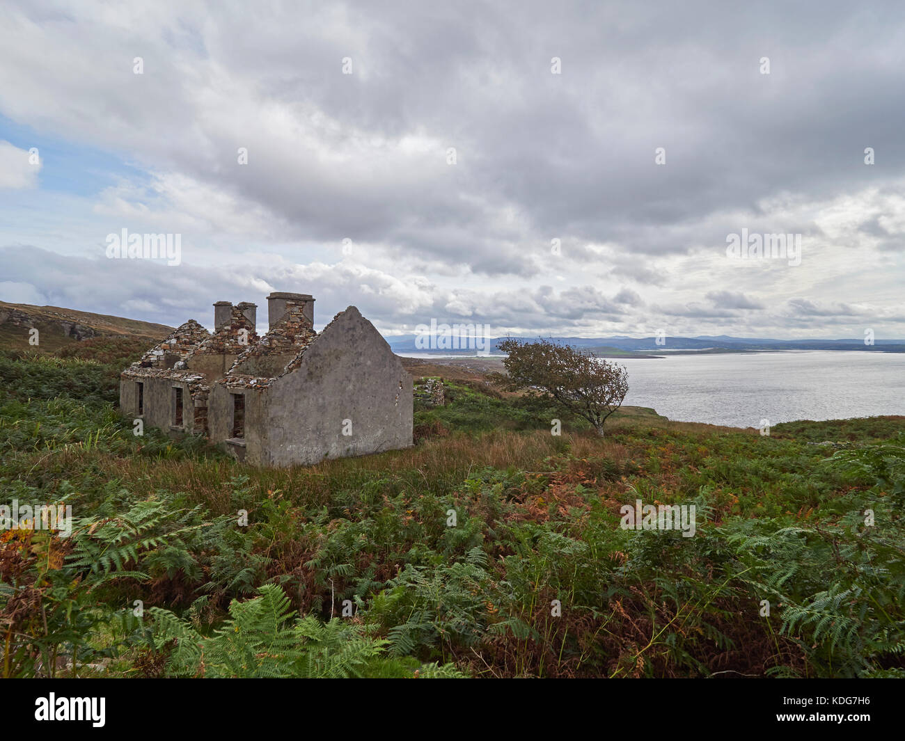 Case coloniche abbandonate vicino Maghery County Donegal Irlanda Foto Stock