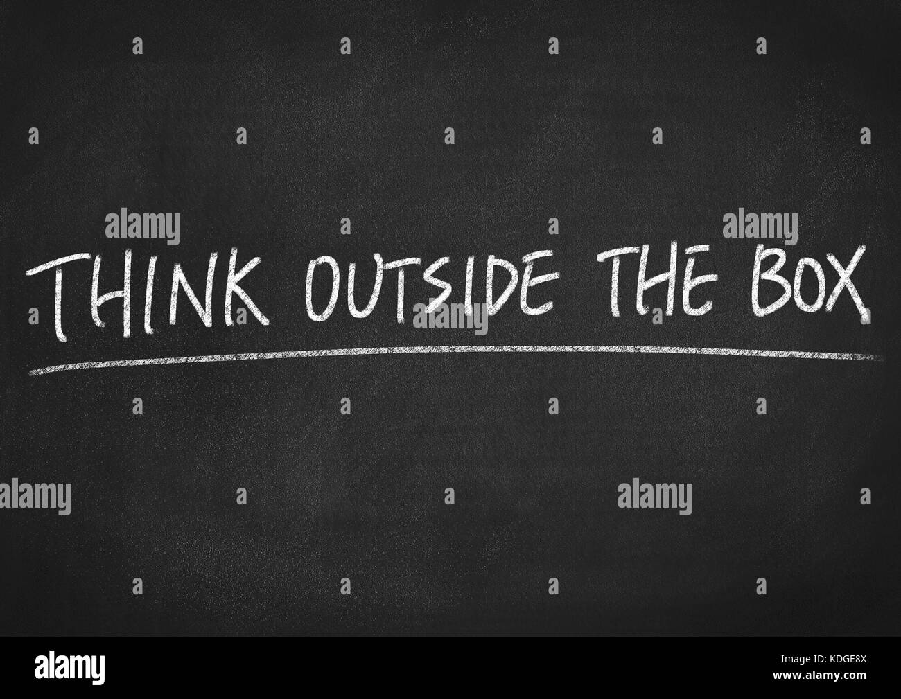 Pensare al di fuori della casella Foto Stock