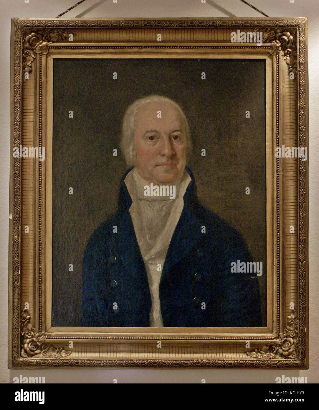 Il ritratto di Stanisław Staszic, con indosso un camice blu navy, cattura questo importante intellettuale e riformatore polacco in uno stile formale e storico, riflettendo il suo significato nella storia polacca. Foto Stock