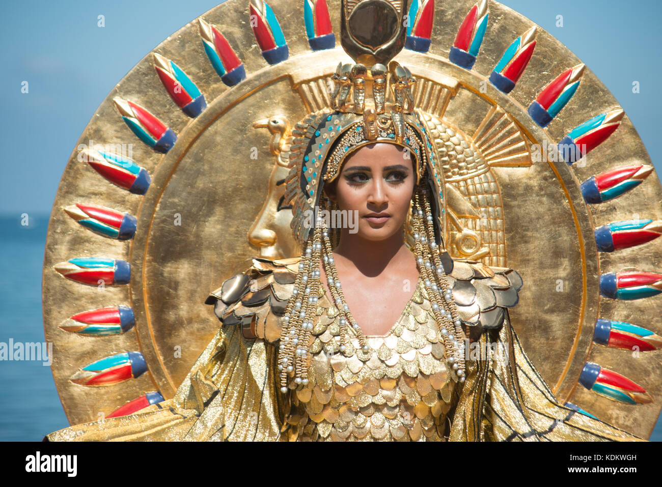 Alessandria, Egitto - 30 settembre 2017 - Sessione inaugurale del festival  in onore di cleopatra oggi ha coinciso con la giornata mondiale del  turismo. La manifestazione comprendeva una sfilata lungo il lungomare