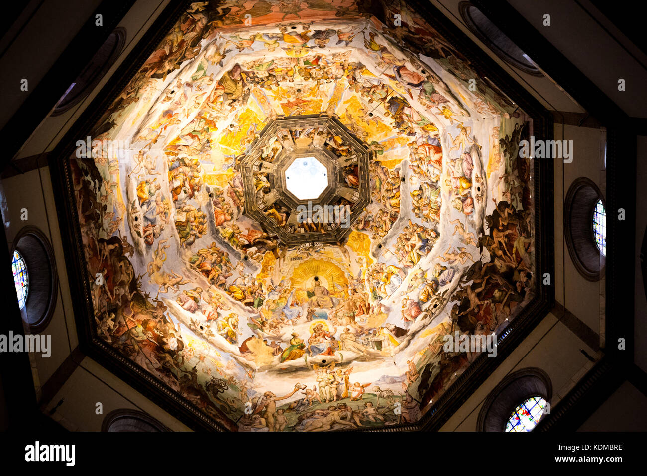 Duomo cattedrale altare cupola soffitto brunelleschi medici vasari bo