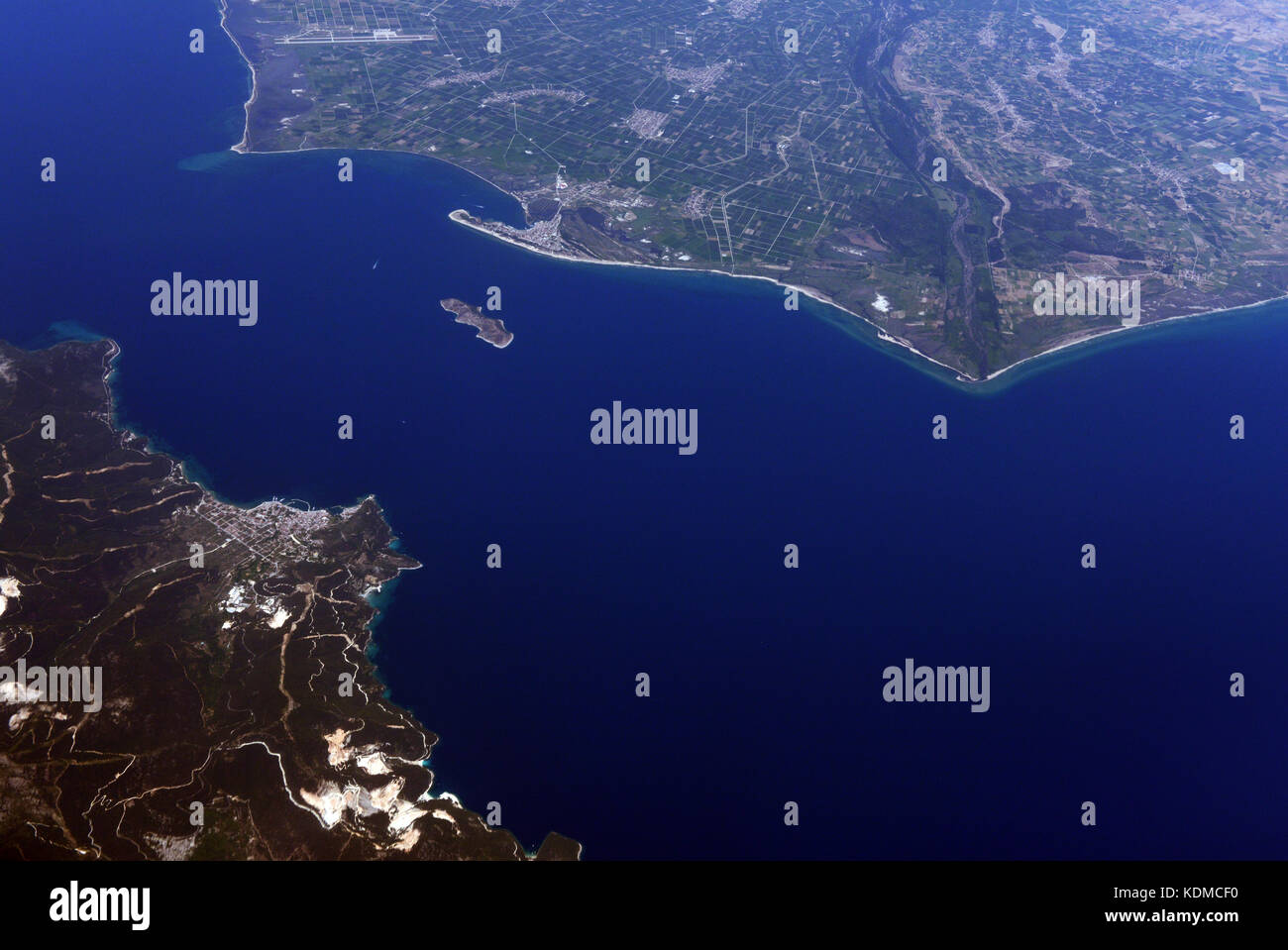 Una veduta aerea di Gilifada in Thassos iland e Keramotis. Foto Stock