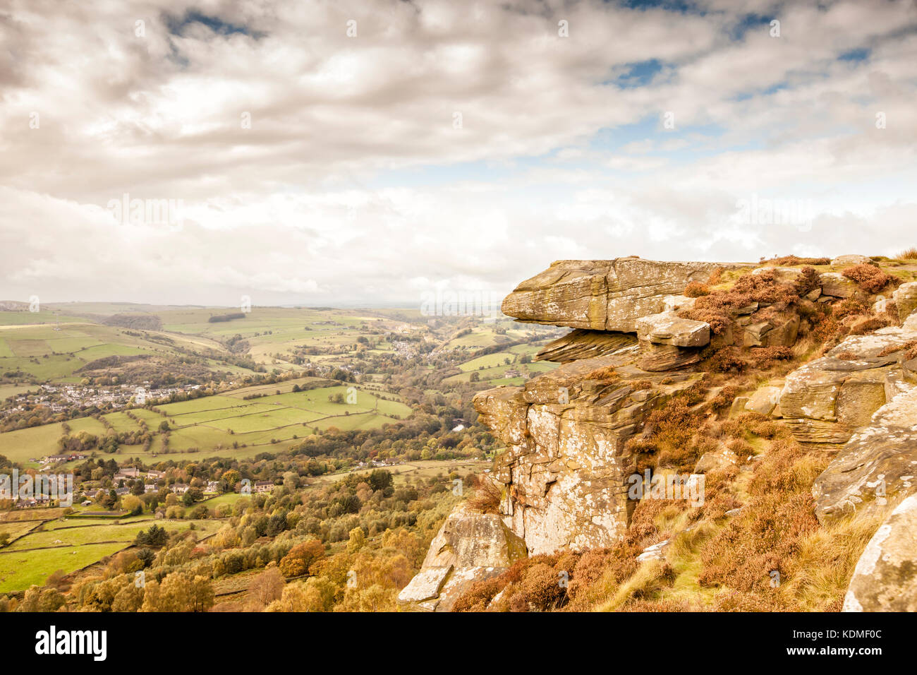 Vista panoramica dal bordo curbar,parco nazionale di Peak District, derbyshire,Inghilterra Foto Stock