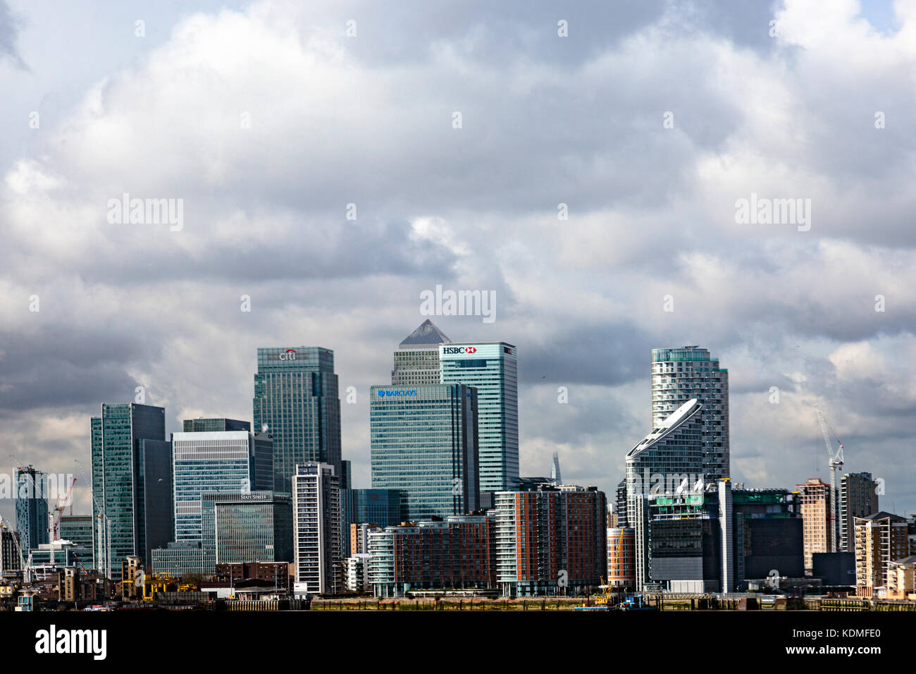 Vista aerea del Canary Warf ,luce diurna Foto Stock
