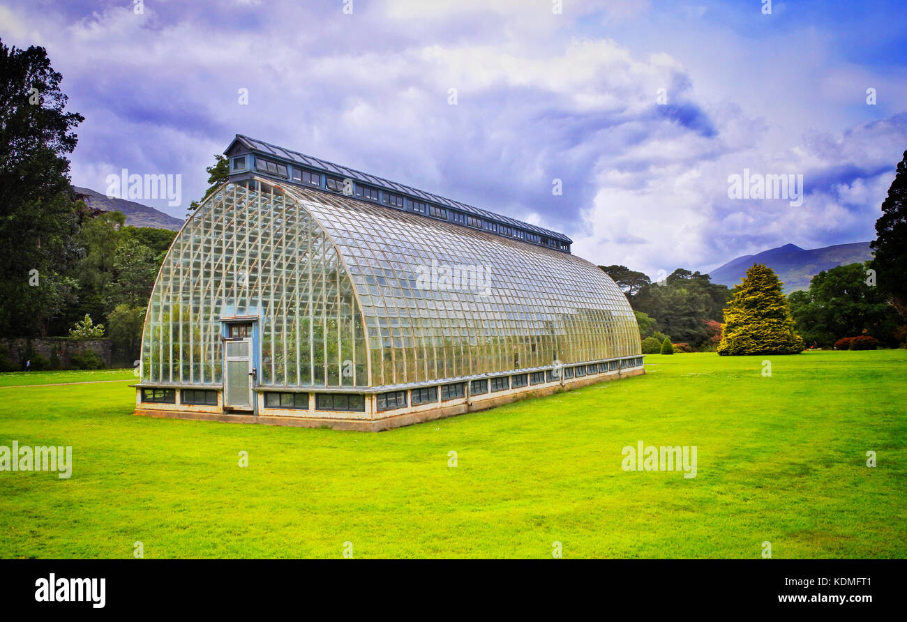 The Greenhouse, Muckross House, County Kerry, Irlanda - John Gollop Foto Stock