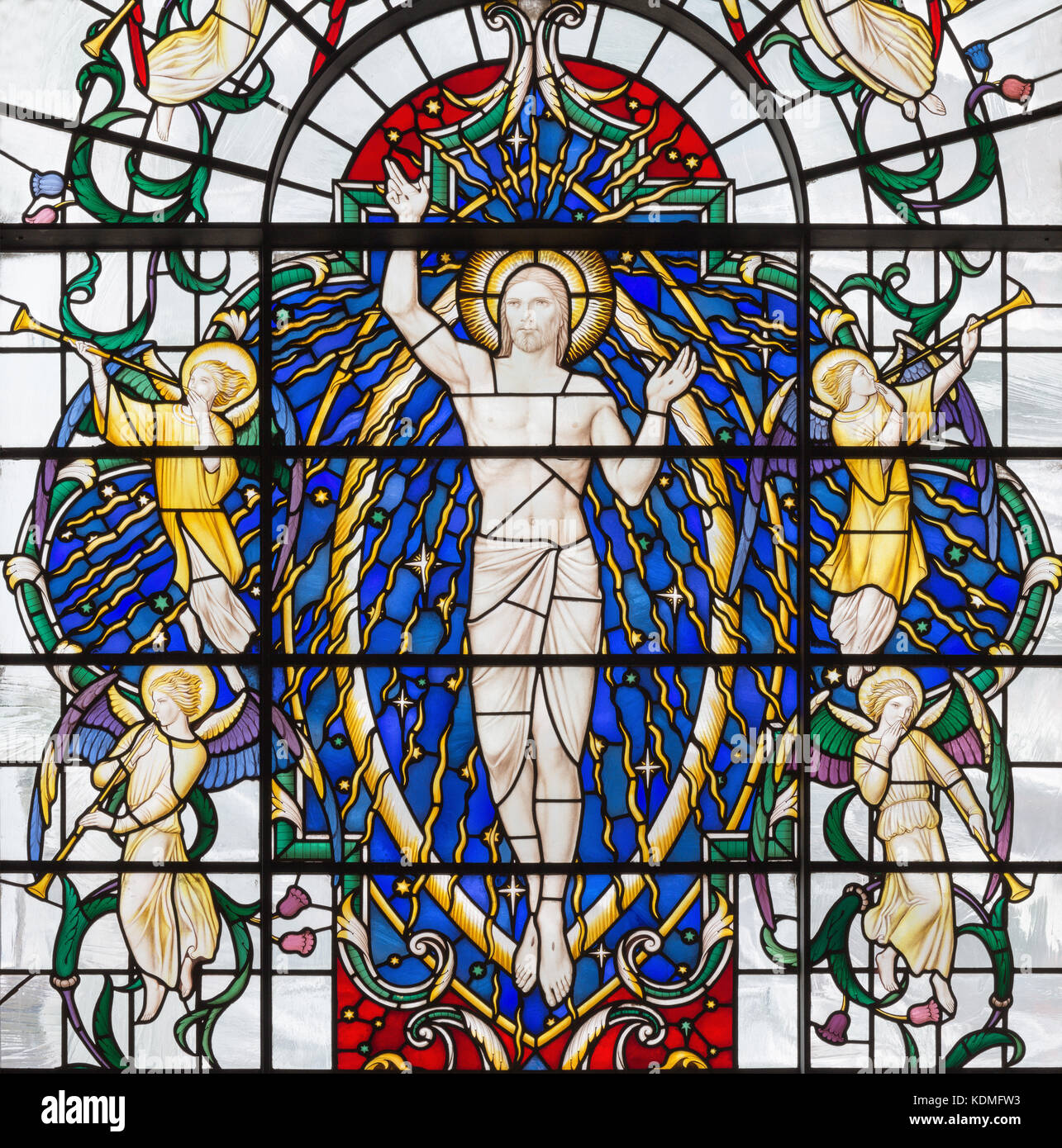 Londra, Gran Bretagna - 14 settembre 2017: il Risorto Gesù Cristo sul vetro macchiato nella chiesa St Lawrence jewry da Christopher Webb. Foto Stock