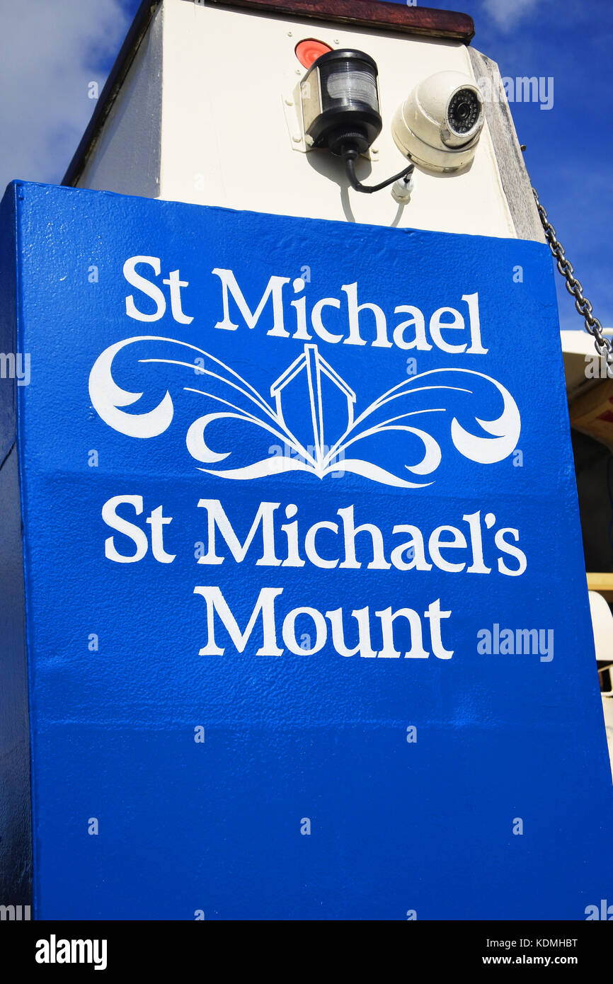 Vista posteriore del St. Michael Amphicraft, St. Michael's Mount, Cornovaglia, Regno Unito - John Gollop Foto Stock