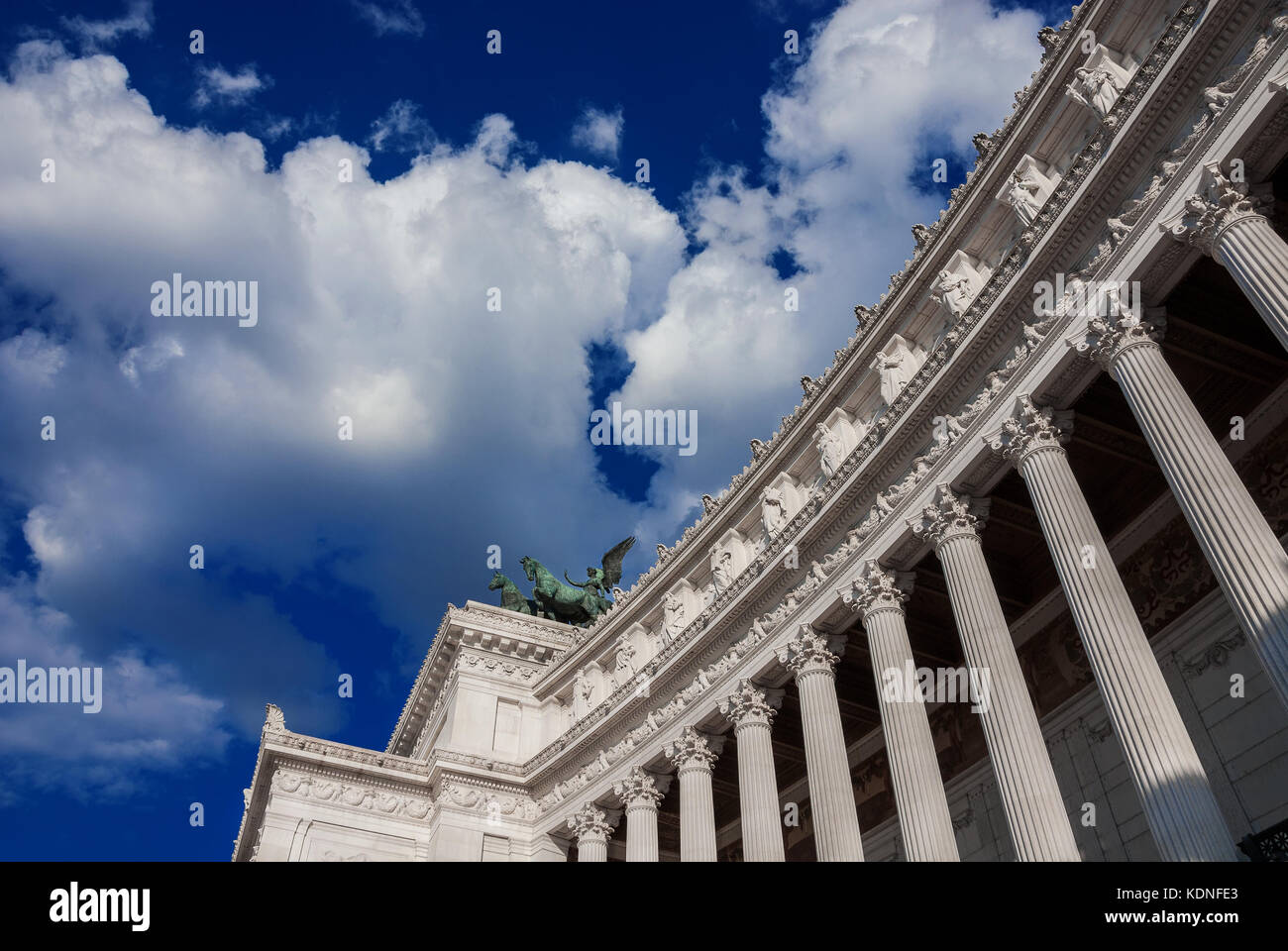 Monumento Nazionale a Vittorio Emanuele Ii primo re d'Italia (Altare della Patria), una struttura in stile neoclassico progettato da architetto italiano sacconi nel 1885, Foto Stock