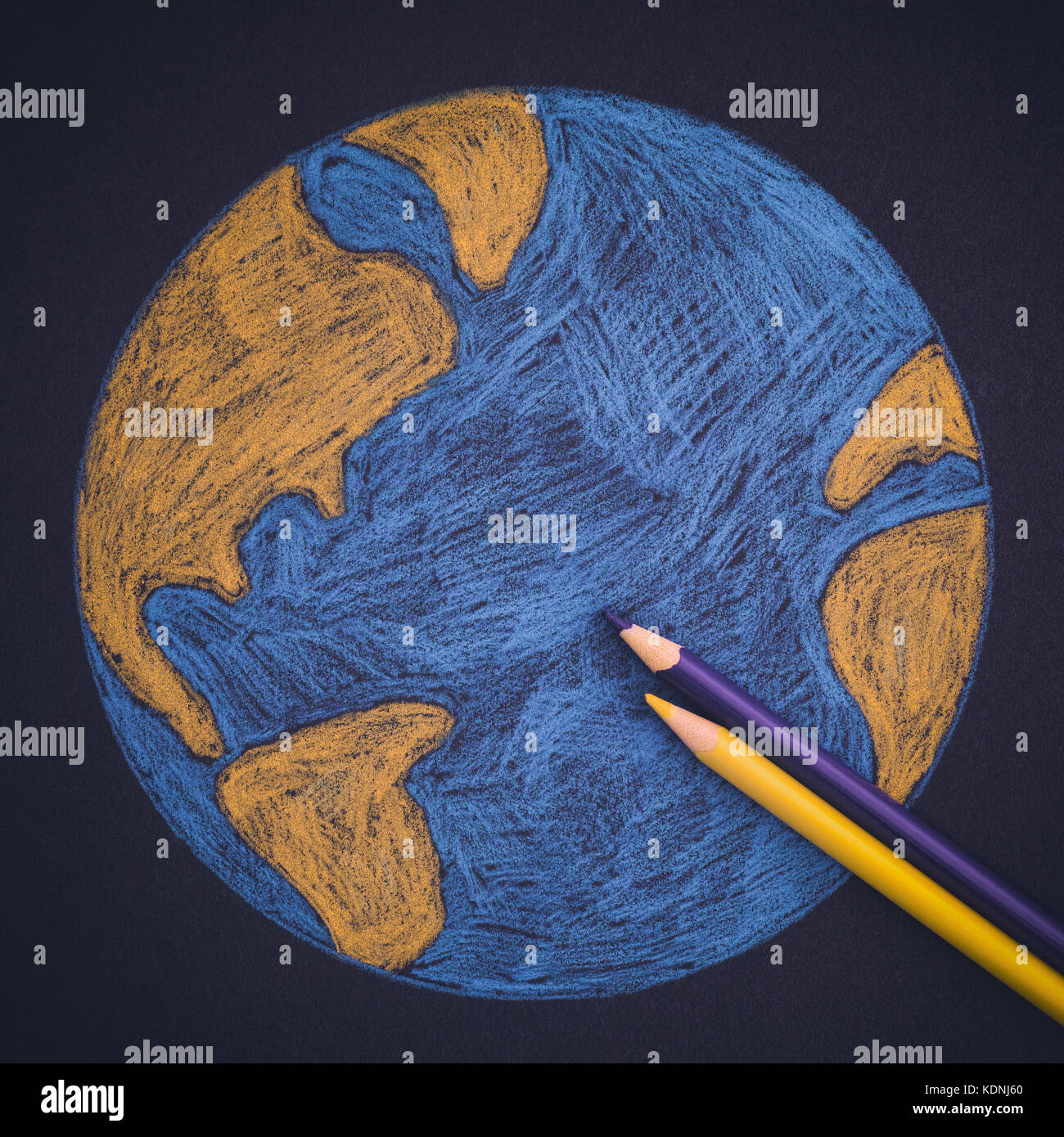 Il pianeta terra disegnata con matite. close up. Foto Stock