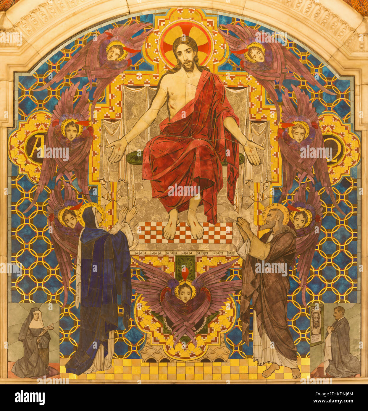 Londra, Gran Bretagna - 17 settembre 2017: il mosaico tyled di Gesù Cristo Pantocrator nella cattedrale di Westminster progettata byclayton & campana. Foto Stock