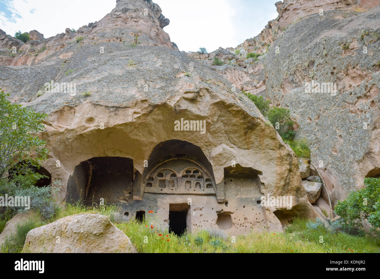 Grotte di fatti a mano nella valle di Ihlara Cappadocia, Turchia Foto Stock