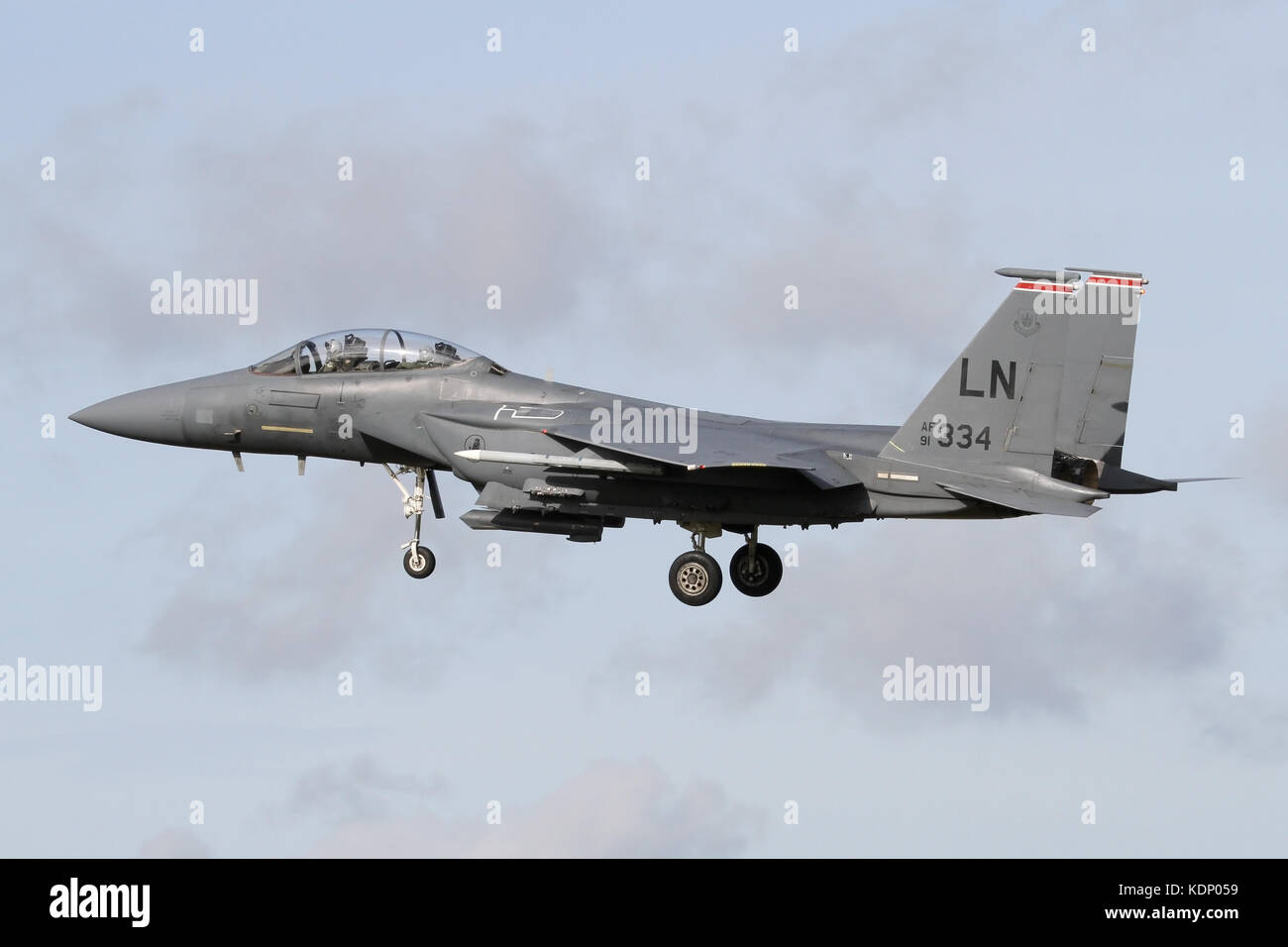 Resident F-15E Strike Eagles dal 494th FS sull approccio nella RAF Lakenheath. Foto Stock