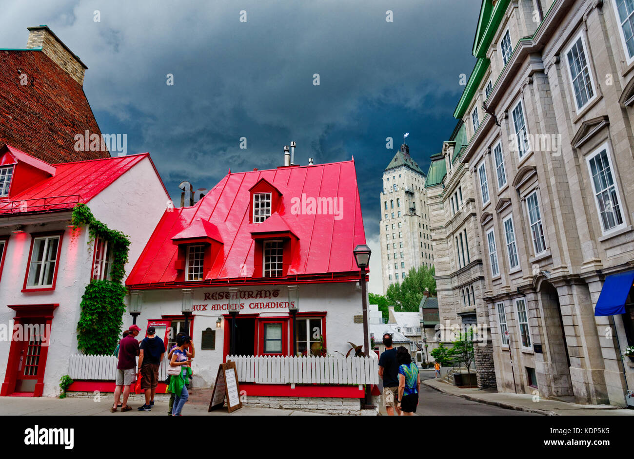 Un potente tempesta estiva su Quebec City Foto Stock