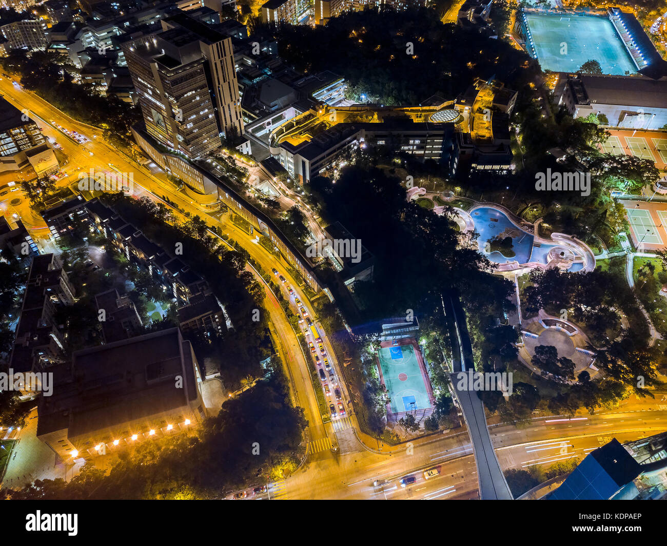 Vista aerea della città di notte Foto Stock