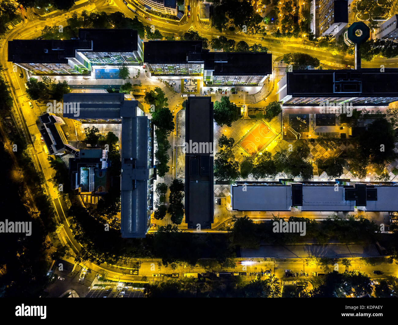 Vista aerea della città di notte Foto Stock