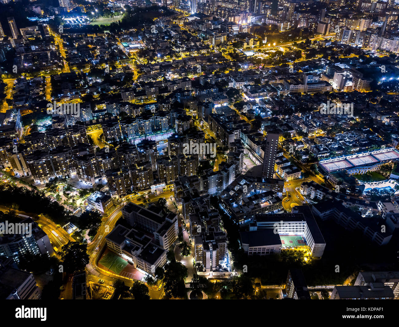Vista aerea della città di notte Foto Stock