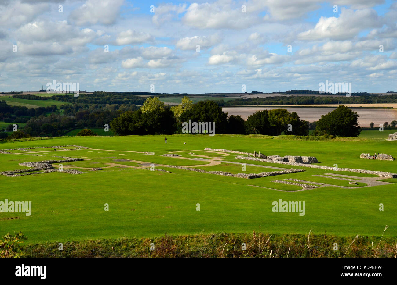 Le rovine dell'Abbazia di Old Sarum, Salisbury, Wiltshire, Inghilterra, Regno Unito. Foto Stock