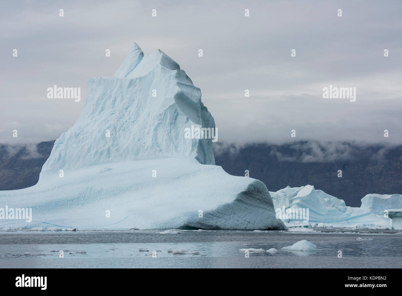 Groenlandia, Scoresbysund Aka Scoresby Sund, Isola Rossa Aka Rode O. Iceberg Alley. 70Â°27'04' N 28Â°04'33' W Foto Stock