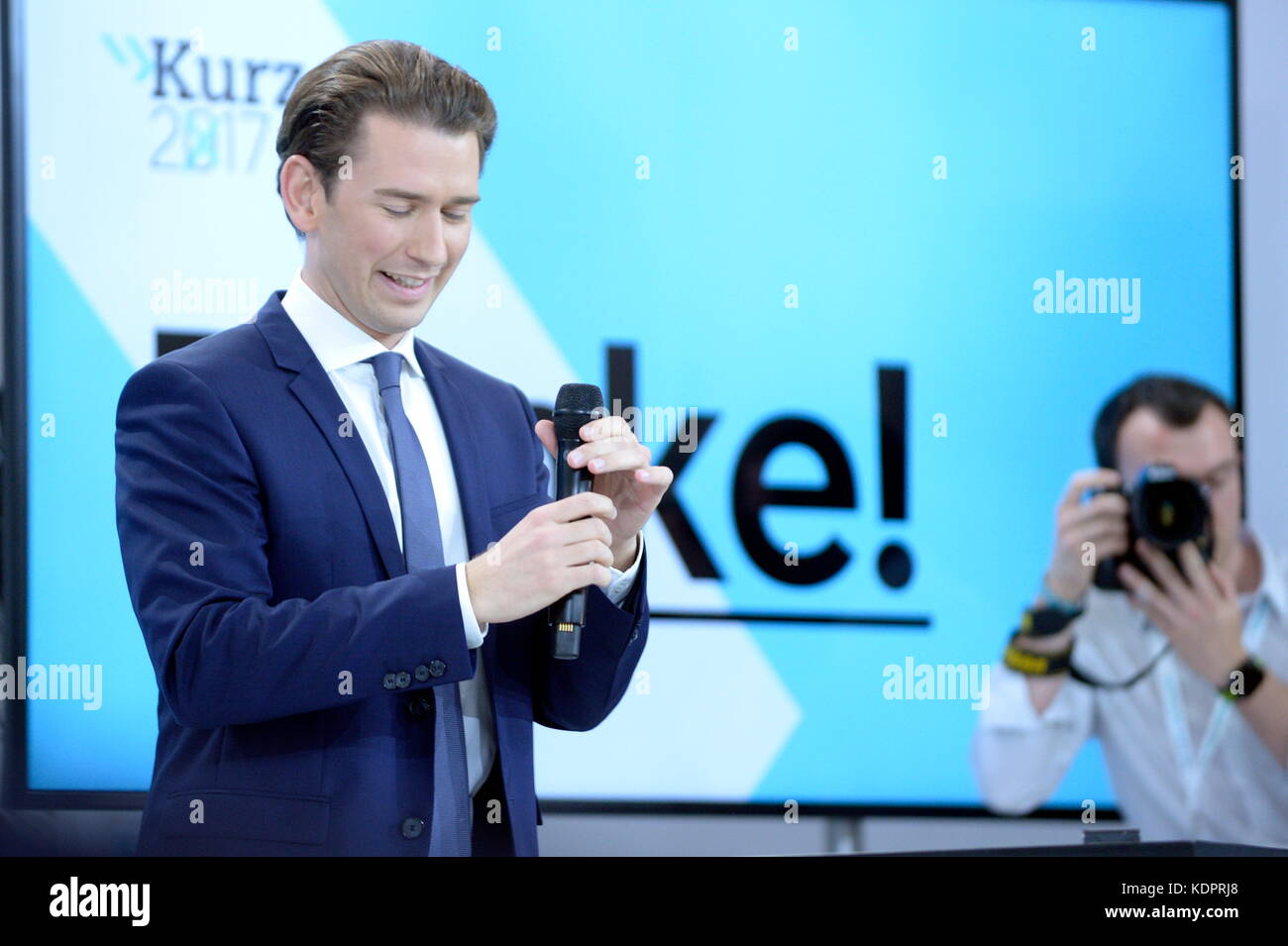Vienna, Austria. Il 15 ottobre 2017. Candidato alle elezioni Sebastian Kurz visiti il partito elettorale della lista Sebastian Kurz, nuovo ÖVP (Partito popolare austriaco). Nella foto Sebastian Kurz. Credito: Franz Perc / Alamy Live News Foto Stock