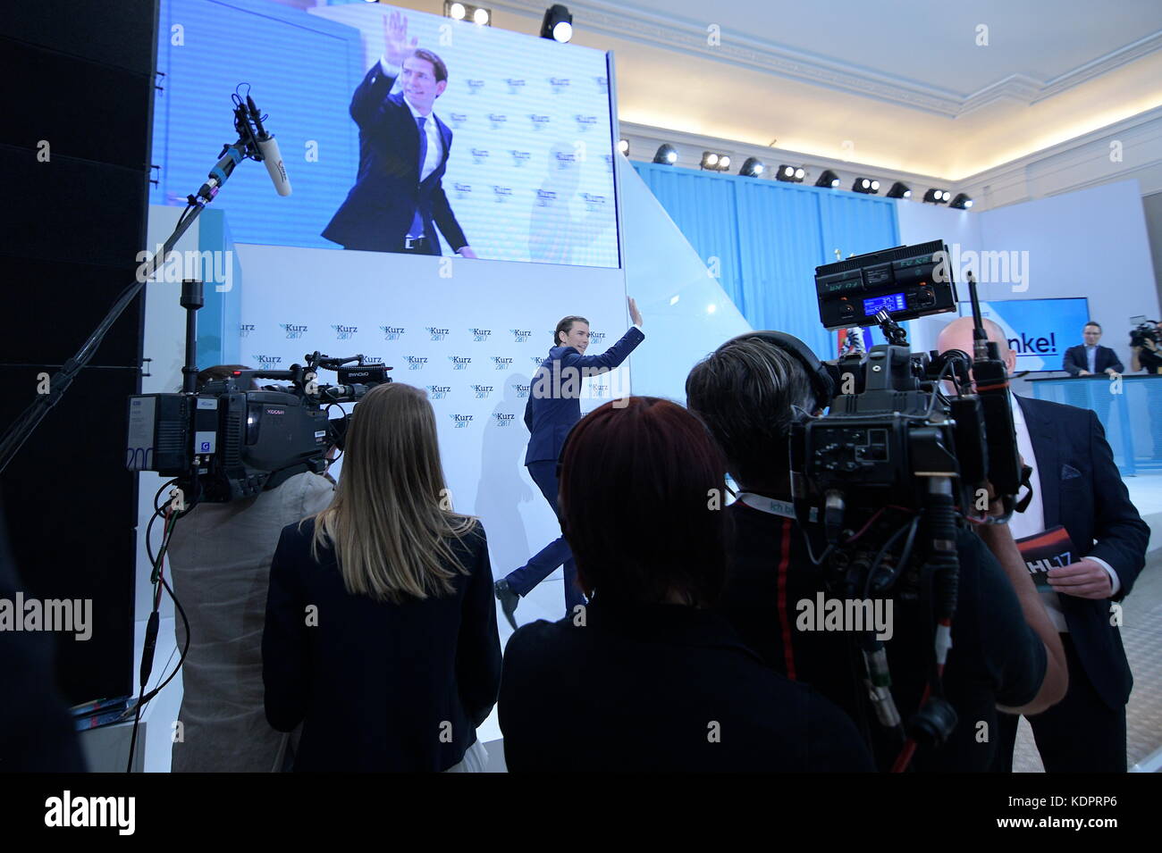 Vienna, Austria. Il 15 ottobre 2017. Candidato alle elezioni Sebastian Kurz visiti il partito elettorale della lista Sebastian Kurz, nuovo ÖVP (Partito popolare austriaco). Nella foto Sebastian Kurz. Credito: Franz Perc / Alamy Live News Foto Stock
