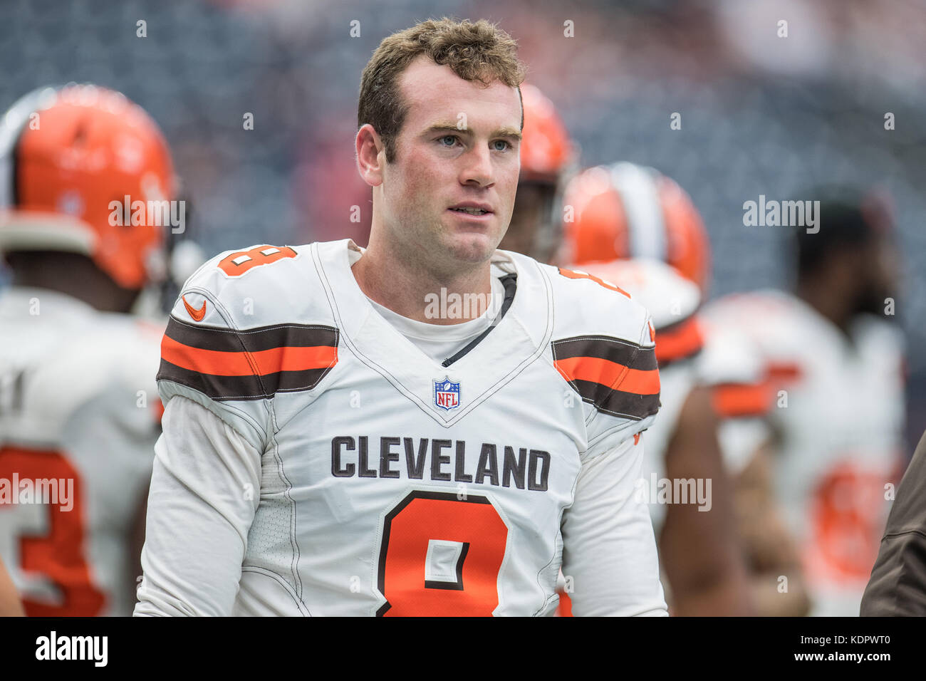 Houston, TX, Stati Uniti d'America. 15 ottobre, 2017. Cleveland Browns quarterback Kevin Hogan (8) prima di NFL di una partita di calcio tra la Houston Texans e i Cleveland Browns a NRG Stadium di Houston, TX. I Texans hanno vinto 33-17.Trask Smith/CSM/Alamy Live News Foto Stock