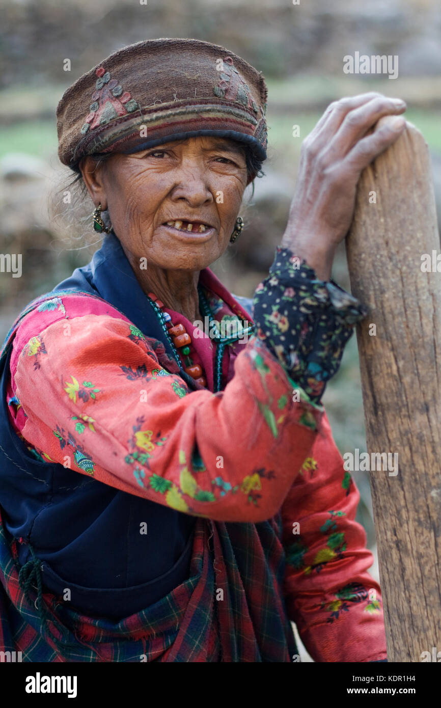 Il Nepal, langtang, donna dal tamang tribù Foto Stock