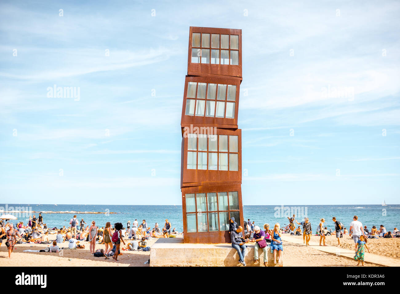 Scultura cubi sulla spiaggia di Barcellona Foto Stock