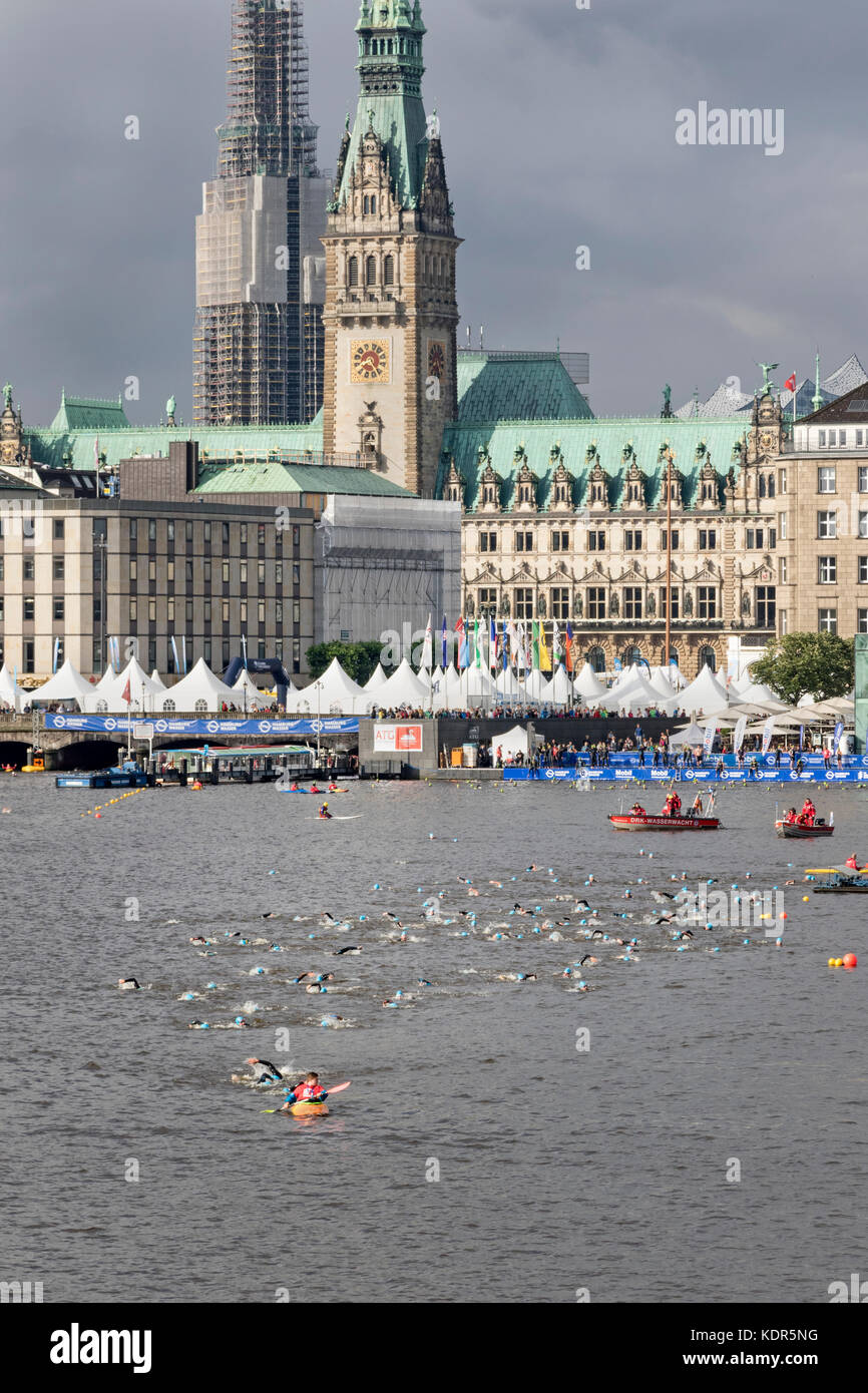 Il triathlon, nuoto, Alster Amburgo, 2016, Germania, Europa Foto Stock