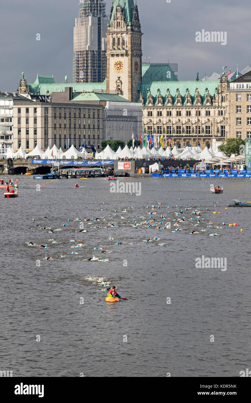Il triathlon, nuoto, Alster Amburgo, 2016, Germania, Europa Foto Stock