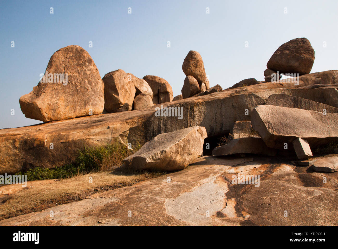 In piedi Boulders a Hampi, India. Foto Stock