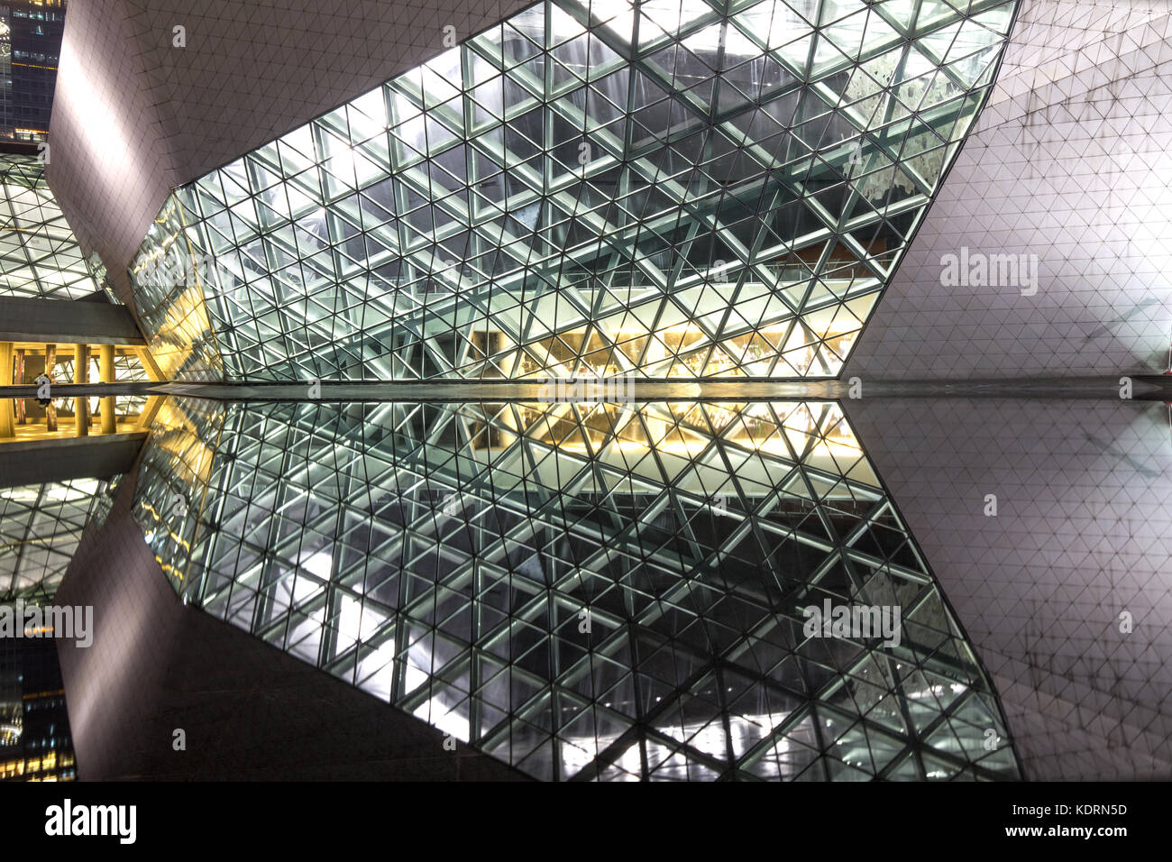 In Guangzhou, Cina - Ott,13,2015:paesaggio di Guangzhou opera di notte. Foto Stock