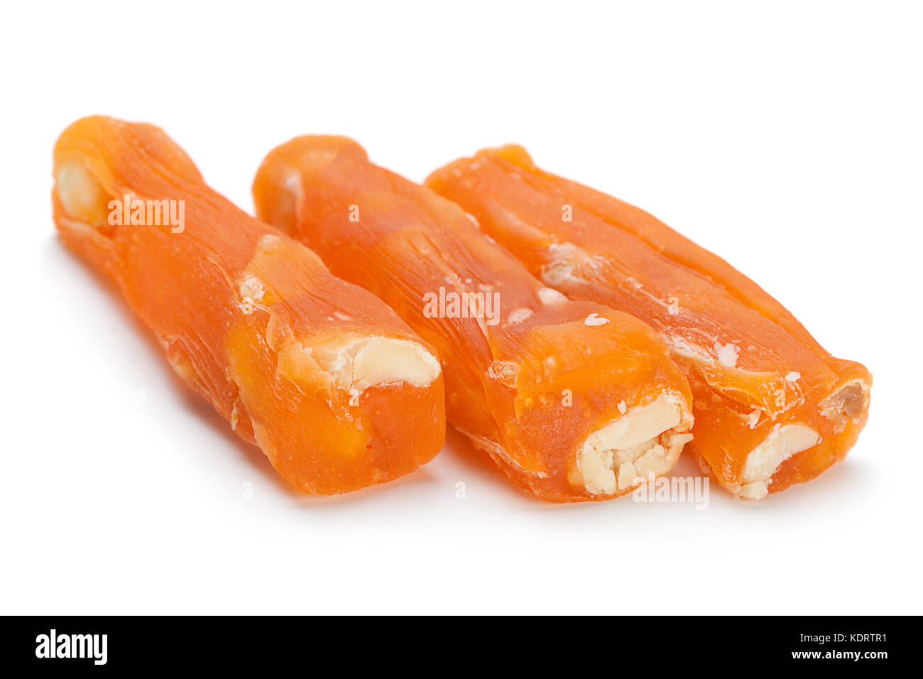 Orange turkish delight stick cibo dolce isolato su sfondo bianco Foto Stock