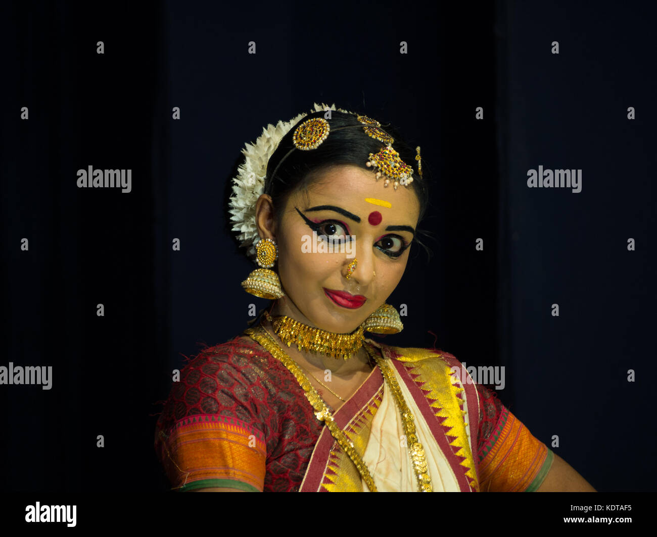 Ballerino Mohiniattam, tradizionale del Kerala Foto Stock