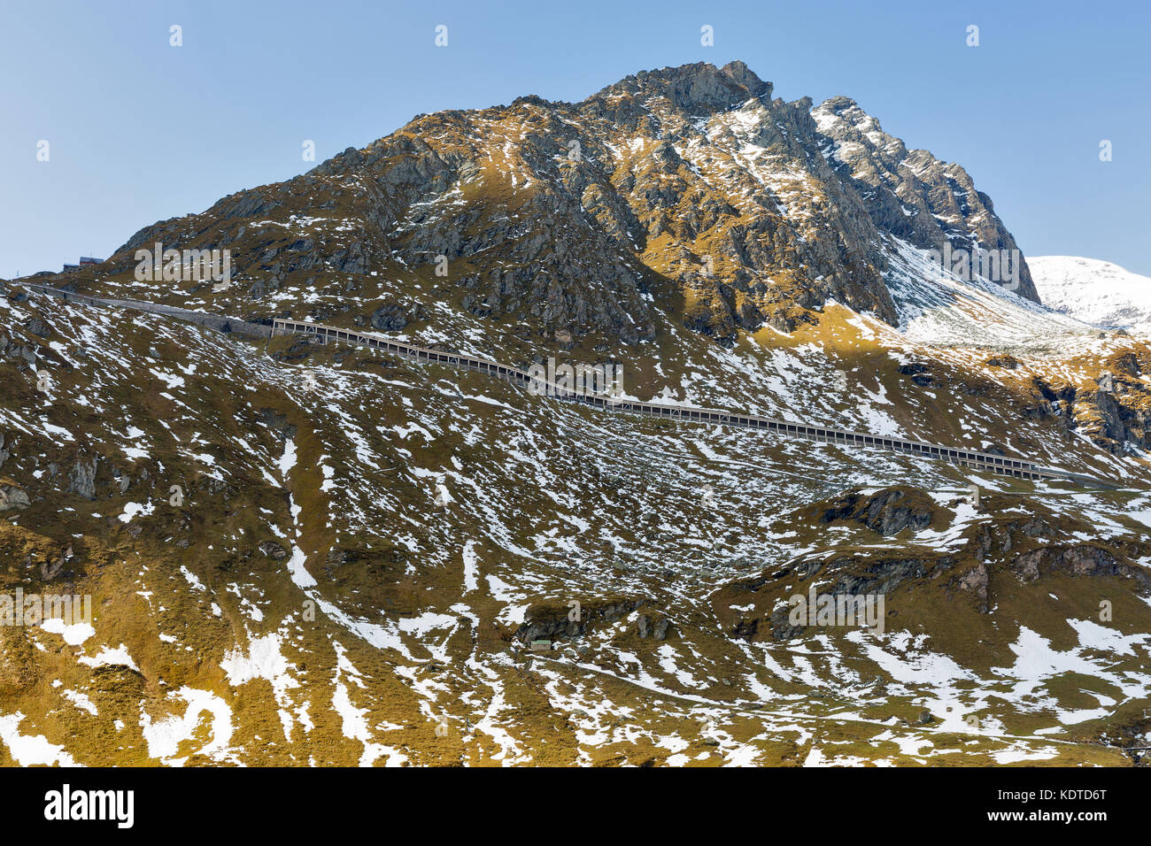 Grossglockner Strada alpina nelle Alpi austriache. Montagne Paesaggio vicino a Kaiser Franz Josef glacier. Foto Stock