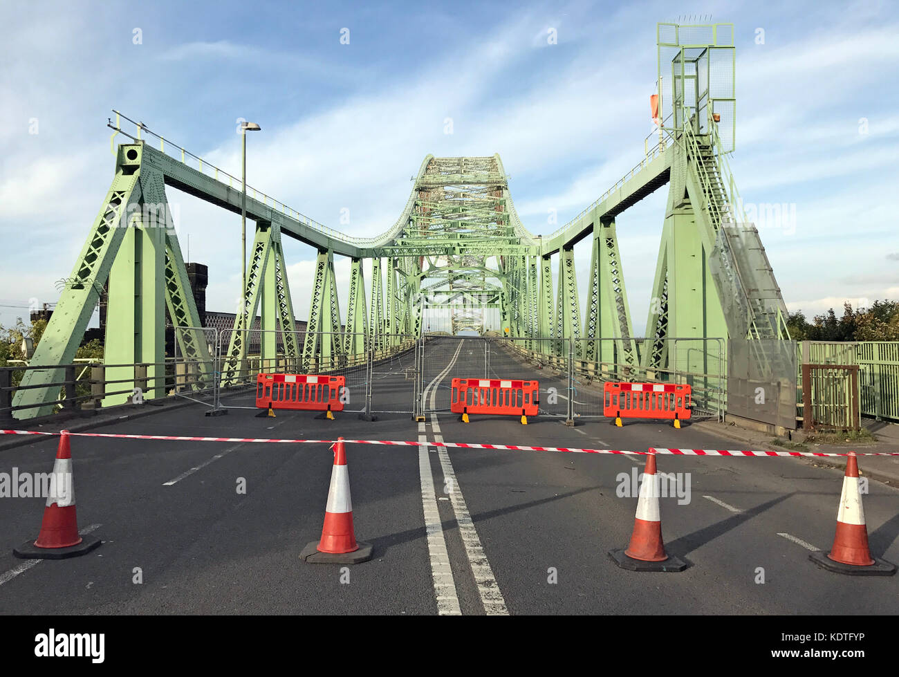 WestBound Silver Jubilee Bridge, "ponte Runcorn-Widnes' o Runcorn Bridge Foto Stock