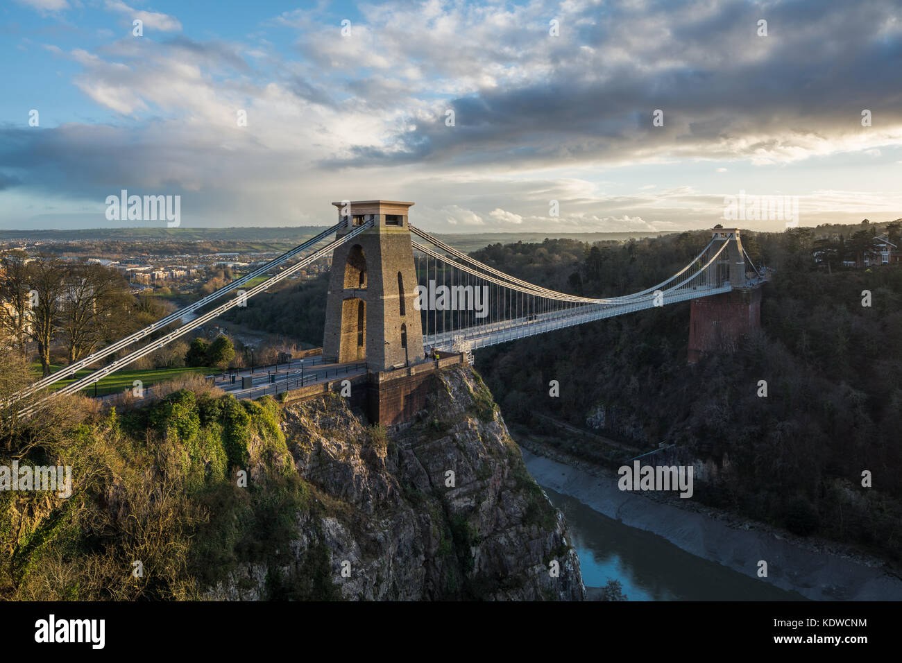 Il Clifton Suspension Bridge spanning the Avon Gorge, Bristol, Inghilterra, Regno Unito Foto Stock