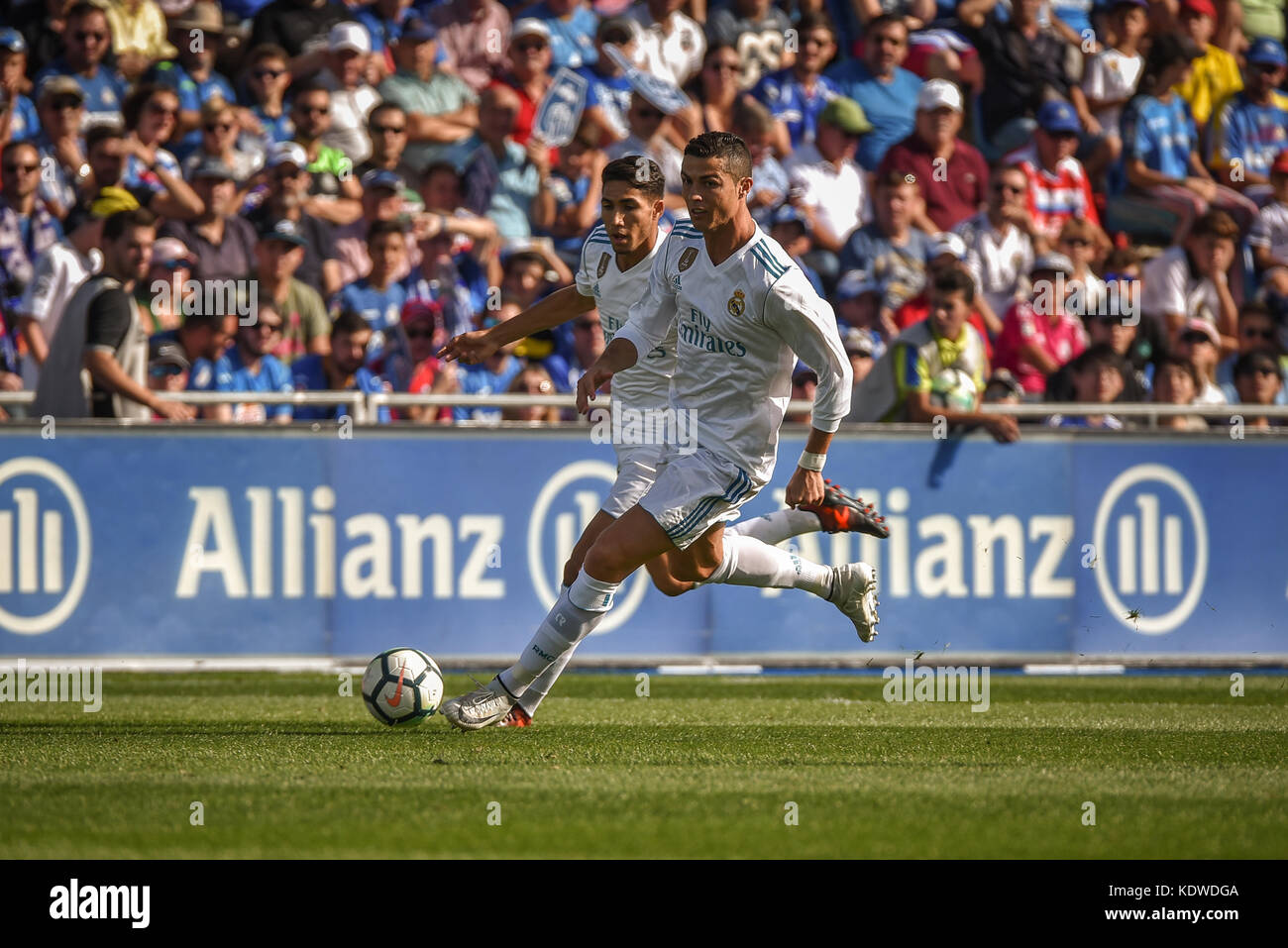 Cristiano Ronaldo in una partita di football soccer mach tra getafe c. f vs real madrid in un coliseum stadium nella città di Getafe con un punteggio finale 1-2 Foto Stock