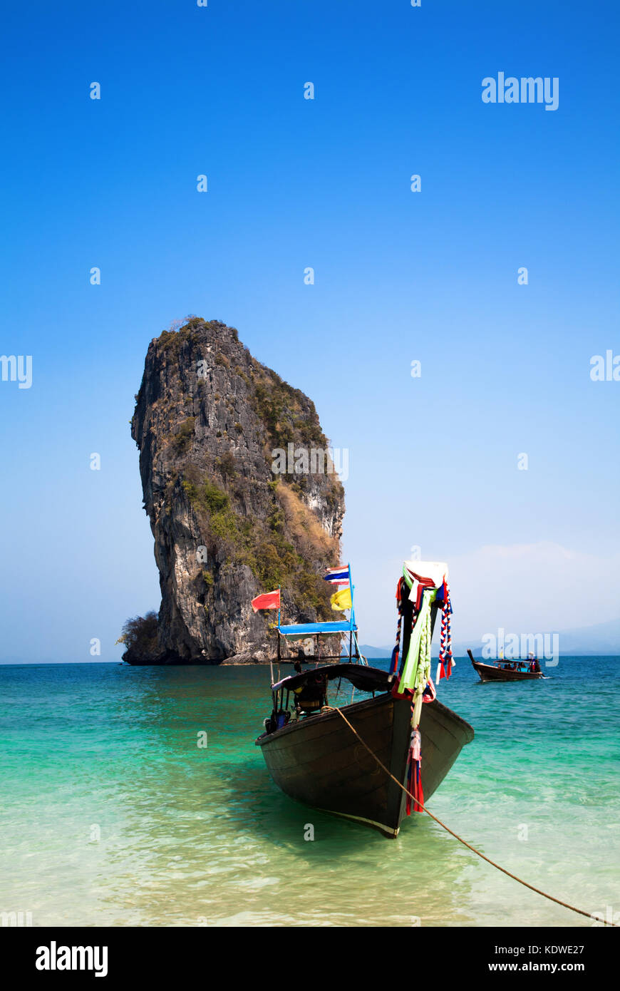 Longtail boat, Ko Poda Island, provincia di Krabi, Thailandia Foto Stock