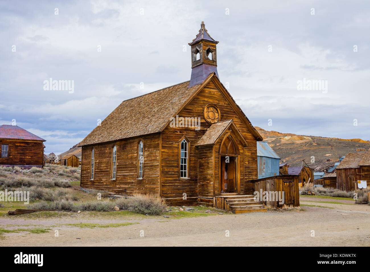 Rustico edificio della chiesa nella città di bodie (città fantasma), California Foto Stock