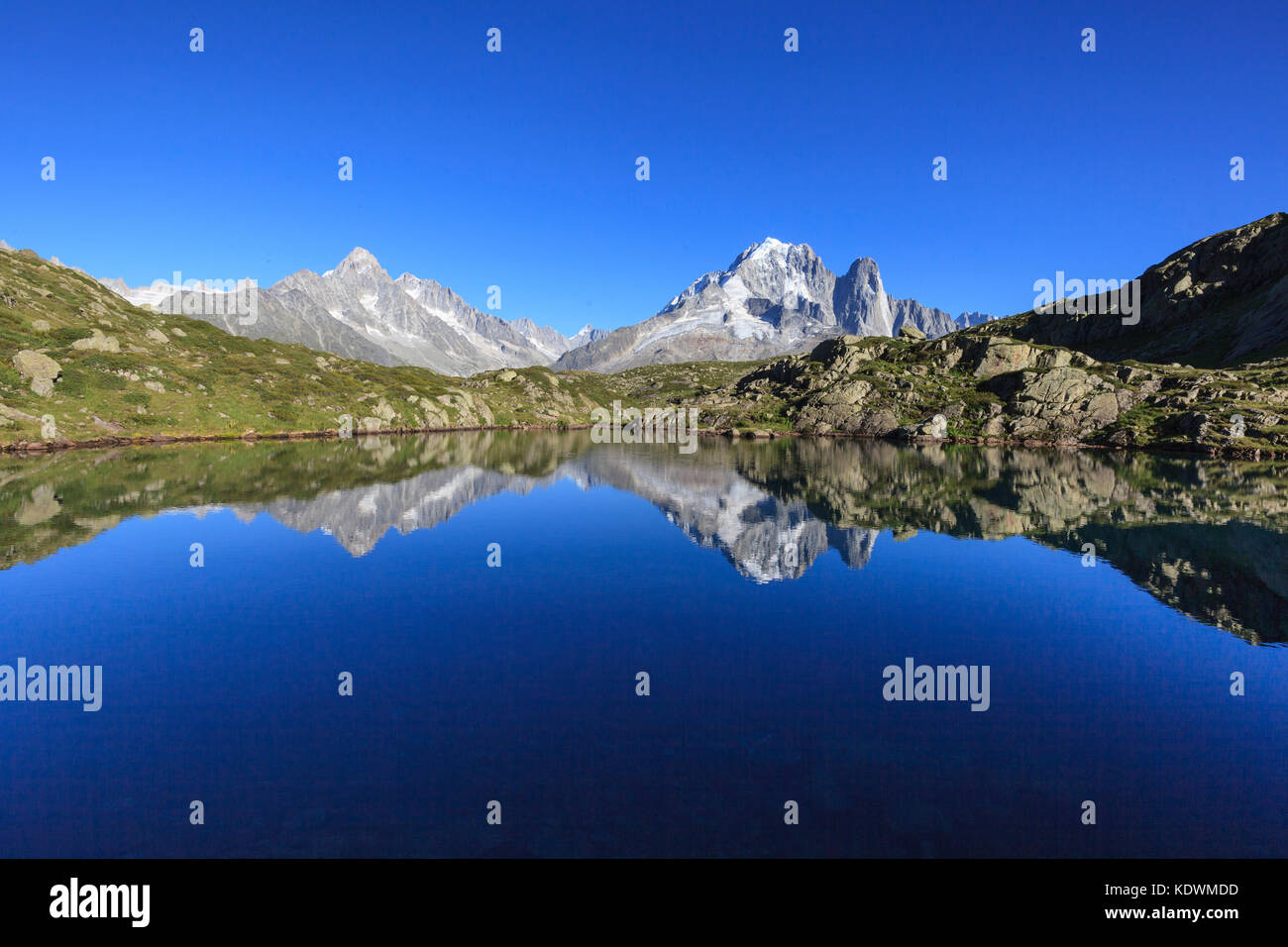 Lac chesery. monte bianco Haute Savoie aiguille verte francia Foto Stock