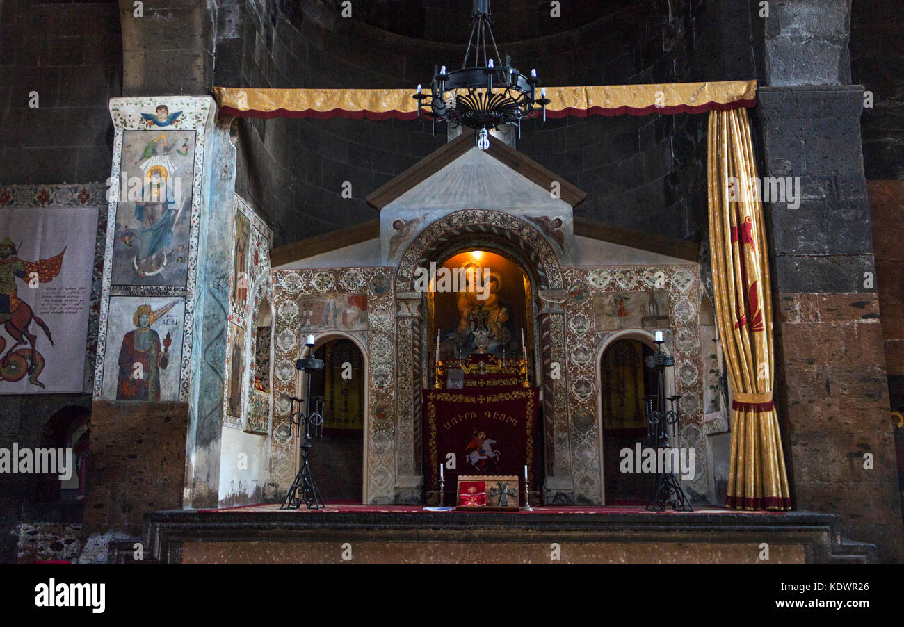 YEREVAN, Armenia - settembre 25,2017 :interno dell antico monastero armeno,l'Armenia. Foto Stock