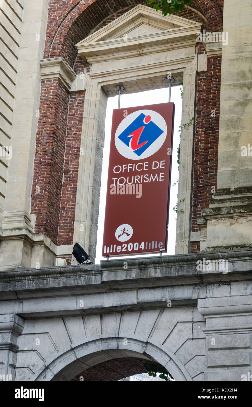 Office de Tourisme o Ufficio del turismo nel nord della Francia città di  Lille Foto stock - Alamy