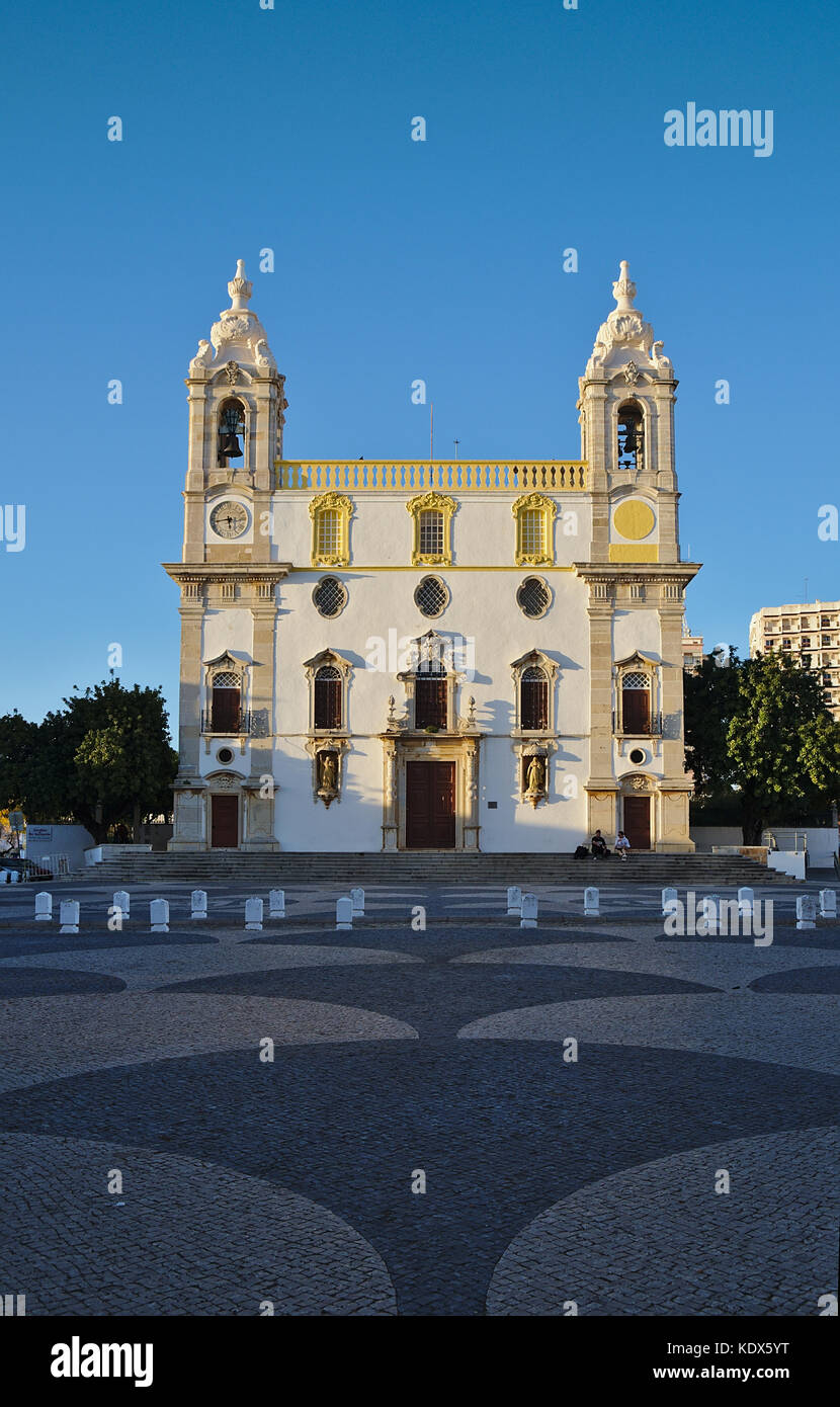Nossa Senhora do Carmo Chiesa a Faro, Algarve, PORTOGALLO Foto Stock