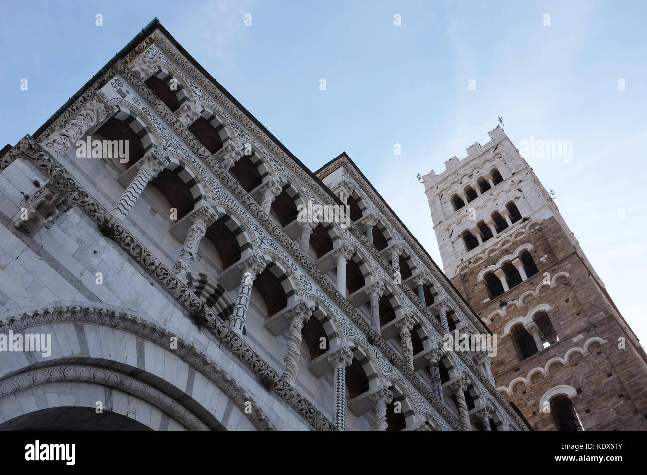 La Cattedrale di Lucca in Toscana, regione dell'Italia. Foto Stock